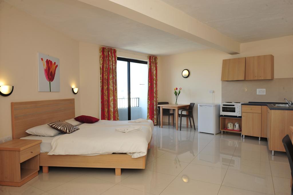Dean Hamlet Hotel St. Julian's Rum bild